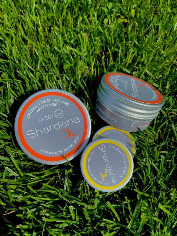 Offerta Shardana Balsamo Labbra + Crema Viso